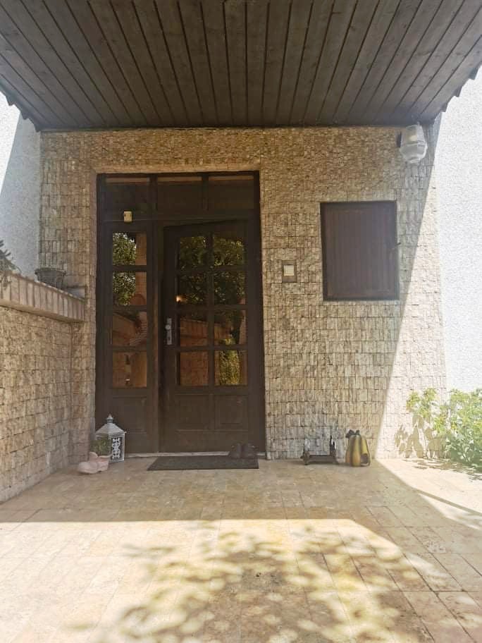 PREDANÉ Exkluzívne- Na predaj pekný rodinný dom v Komárne 
